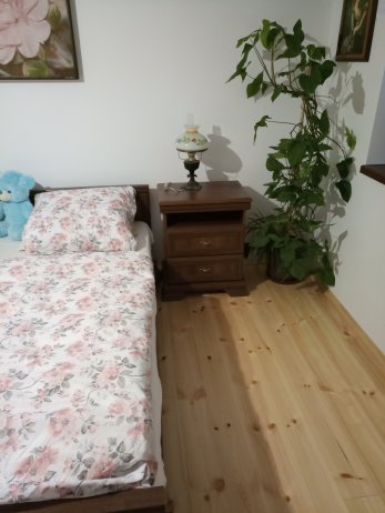 Noční stolek Kora KSN