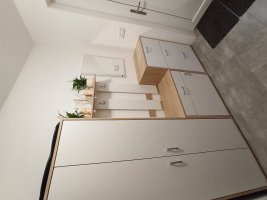 Obrázek od zákazníka pro Předsíňová stěna 3