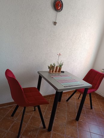 Jídelní židle K332 bordó