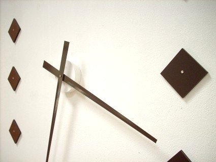 Designové nástěnné hodiny 1577 Calleadesign 140cm (2 barvy)