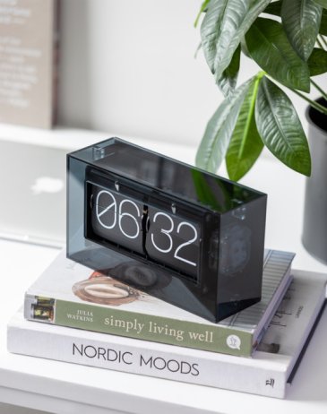 Designové nástěnné/stolní překlápěcí hodiny 5976BK Karlsson 21cm