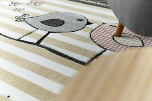 Dětský kusový koberec Petit Birds cream