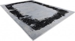 Kusový koberec Core A004 Frame black/light grey