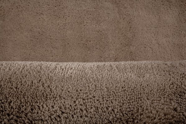 Kusový koberec Curacao 490 Taupe