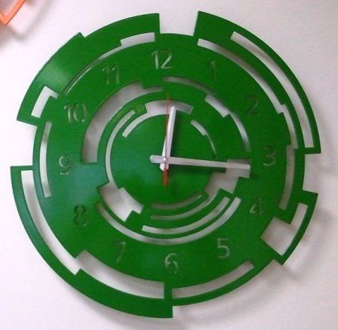 Designové nástěnné hodiny Callisto 40cm (více barev)