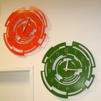 Designové nástěnné hodiny Callisto 40cm (více barev)
