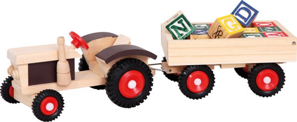 Traktor s gumovými koly a vlekem
